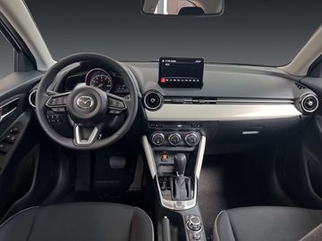 Car image 14