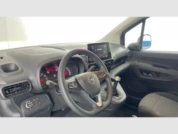 Car image 41