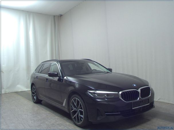 BMW 520d Touring 140 kW image number 2