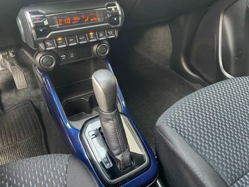 Car image 11