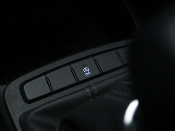 Car image 33