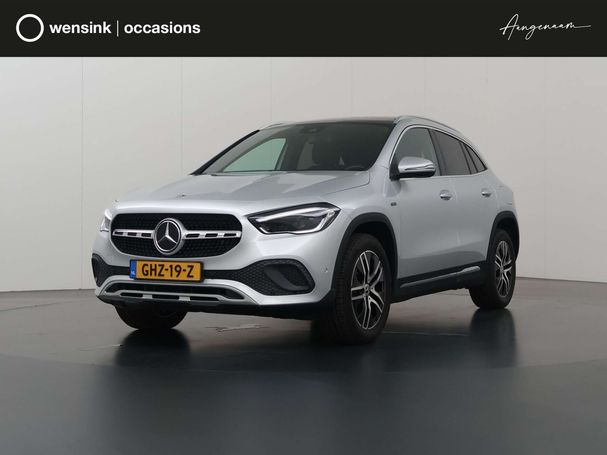 Mercedes-Benz GLA 250 e 160 kW image number 1