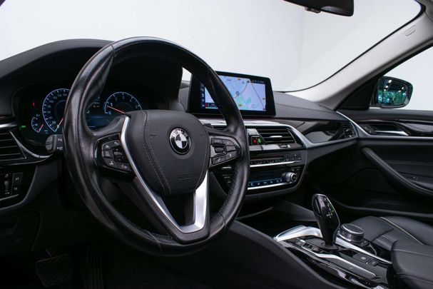 BMW 540i xDrive 250 kW image number 6