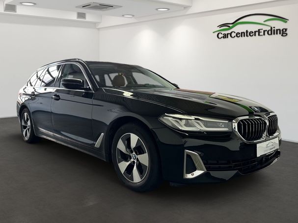 BMW 520d Touring xDrive 140 kW image number 2