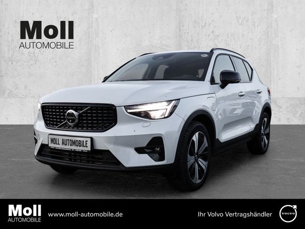 Volvo XC40 Recharge Plug-in Hybrid Ultimate Dark 155 kW image number 1