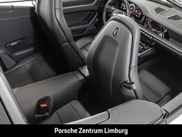 Car image 36