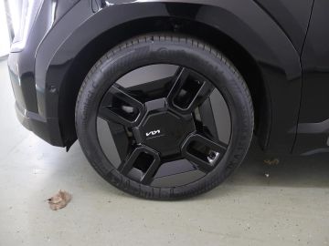 Car image 49
