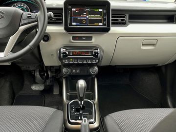 Car image 11