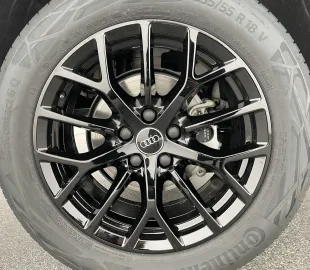Car image 37