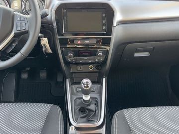 Car image 12