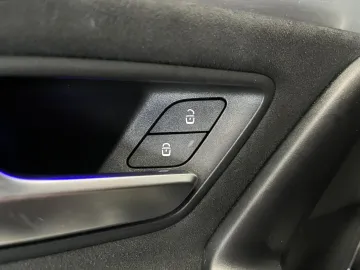 Car image 50
