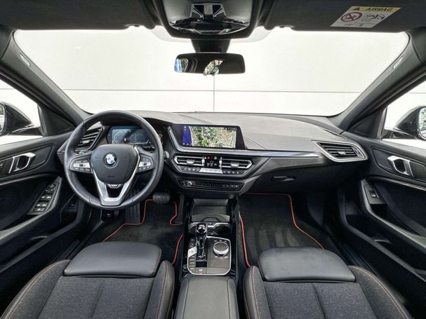 BMW 118i 100 kW image number 10