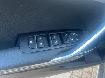 Car image 50