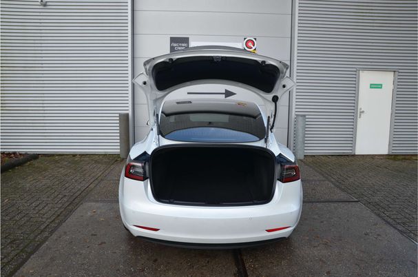 Tesla Model 3 Performance AWD 340 kW image number 30