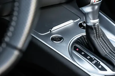 Car image 37