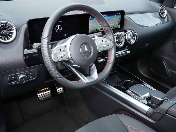 Mercedes-Benz GLA 35 AMG 225 kW image number 11