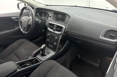 Car image 23