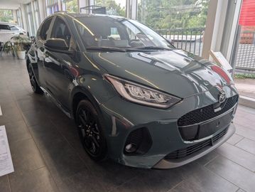 Car image 2