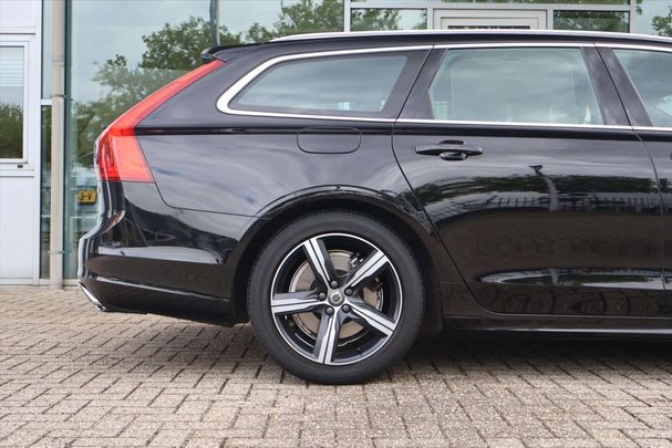 Volvo V90 T4 140 kW image number 36