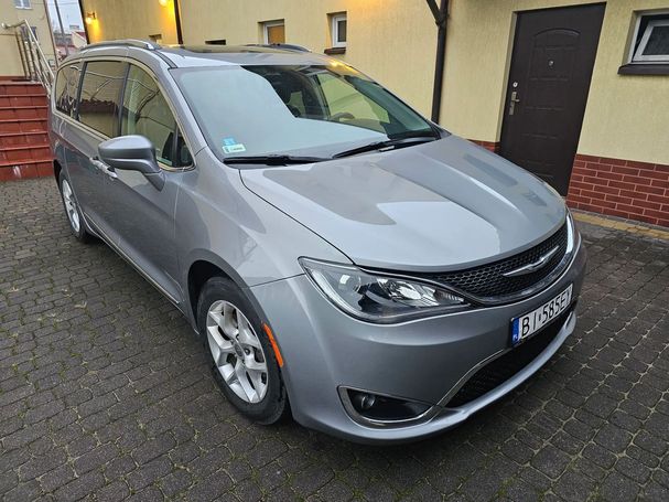 Chrysler Pacifica 219 kW image number 2