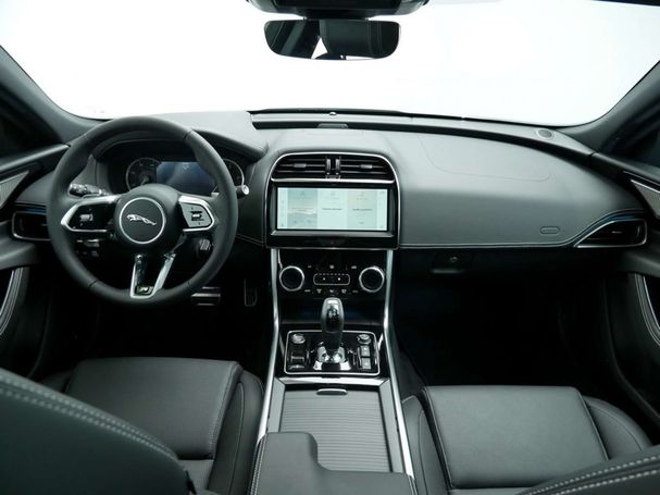 Jaguar XE D200 R-Dynamic 150 kW image number 3