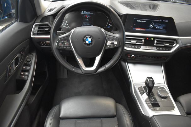 BMW 320d xDrive 140 kW image number 4