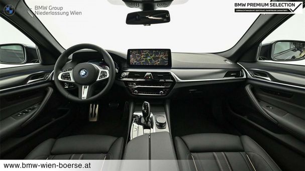 BMW 530 Touring xDrive 215 kW image number 13