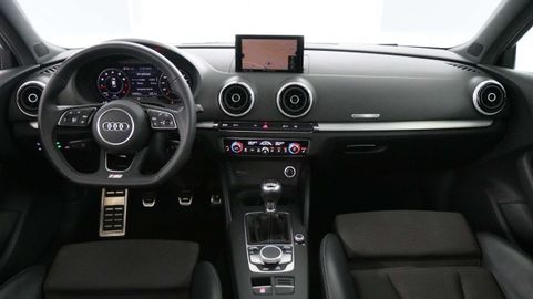 Car image 31