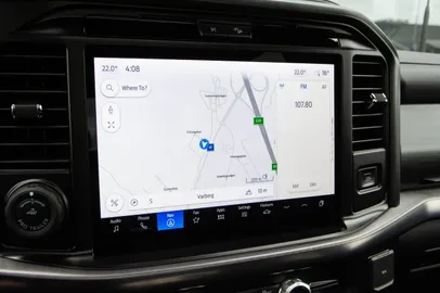 Car image 25
