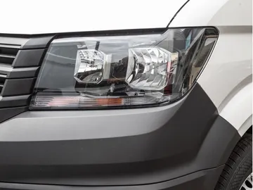 Car image 28