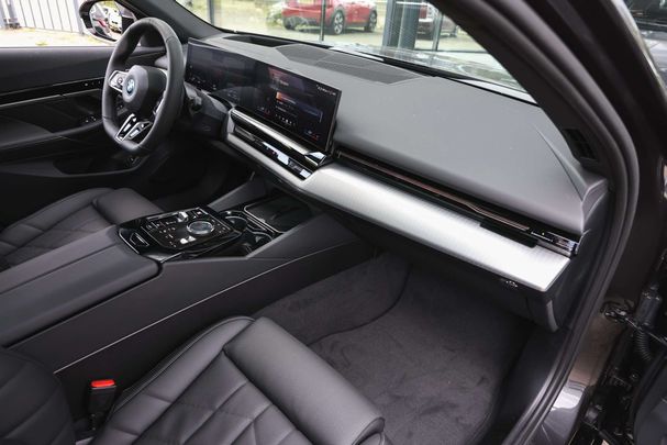 BMW 530 e 220 kW image number 9