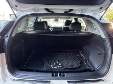 Car image 38