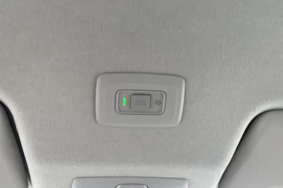 Car image 33