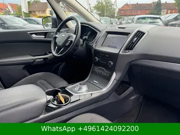 Car image 24