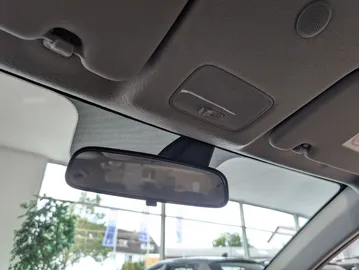 Car image 29