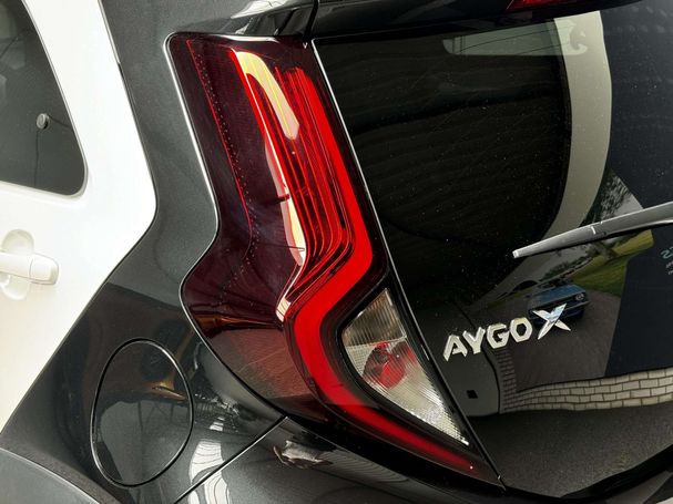 Toyota Aygo X 1.0 VVT-i 53 kW image number 8