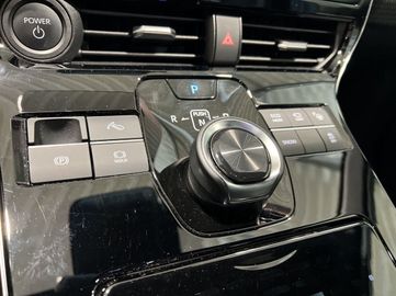 Car image 28