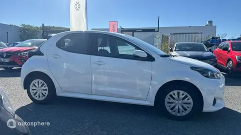 Car image 4