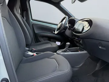Car image 21