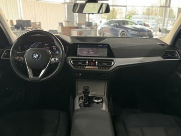 Car image 41