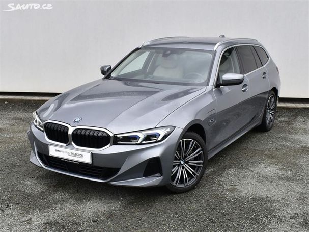 BMW 330 e Touring xDrive 215 kW image number 1