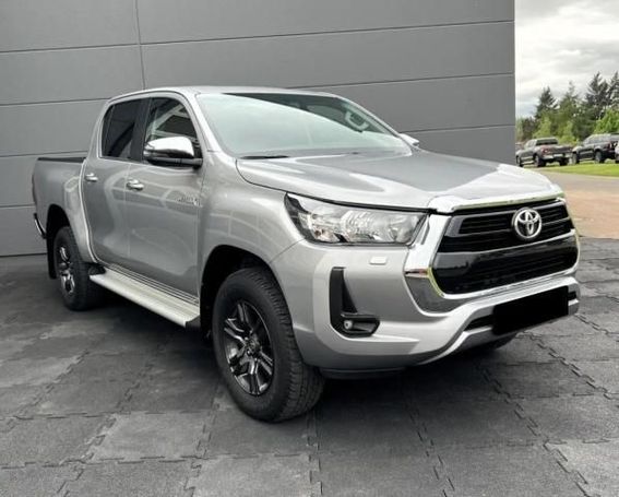 Toyota Hilux 2.8 D-4D 4x4 150 kW image number 4