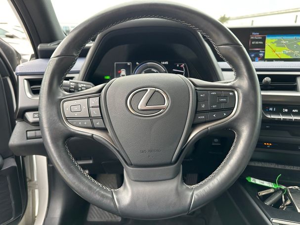 Lexus UX 250h 131 kW image number 12