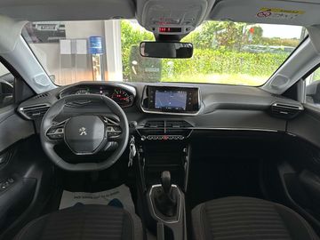 Car image 26