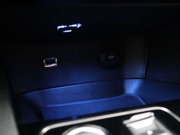 Car image 33