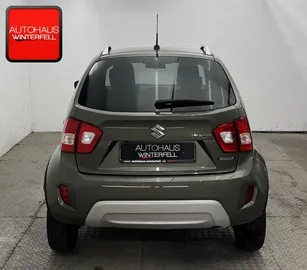 Car image 4
