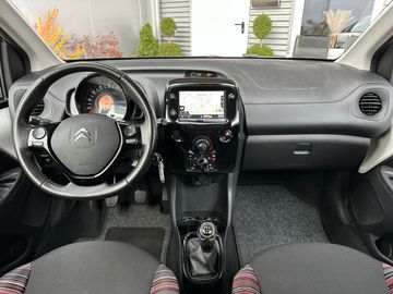 Car image 20