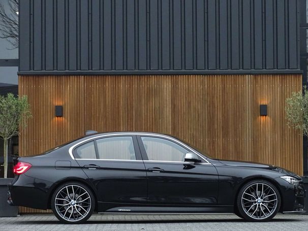 BMW 330 e M Sport 185 kW image number 4