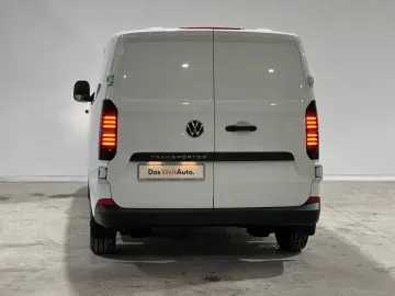 Car image 32