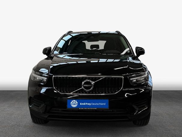 Volvo XC40 T2 Momentum 95 kW image number 2